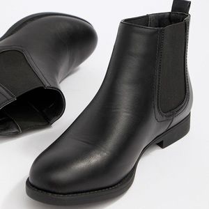 Park Lane Wide Fit Flat Chelsea Boots
